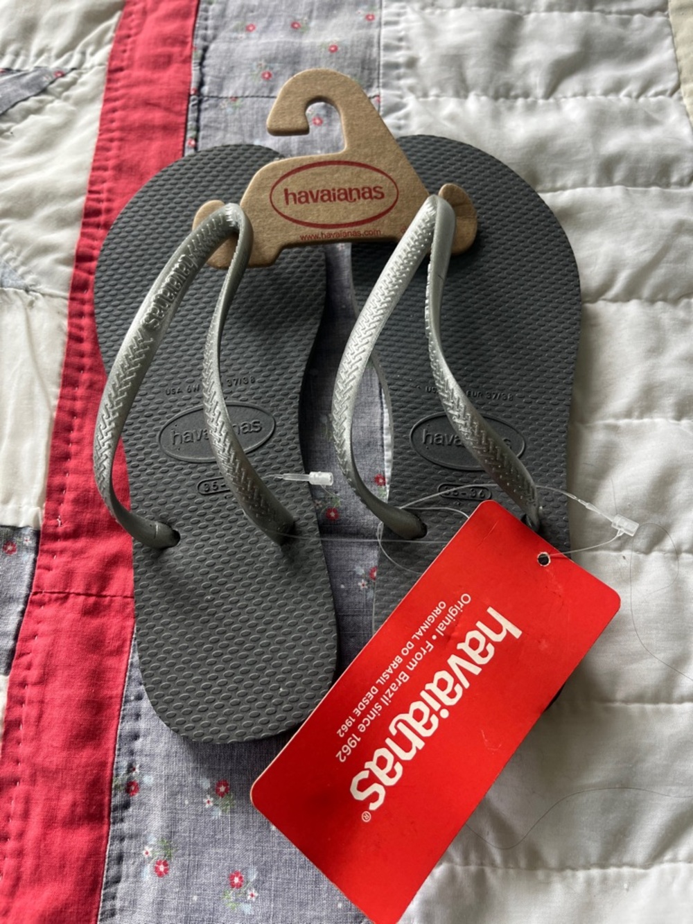 Havaianas Gray Flip Flops with Metallic Silver Straps